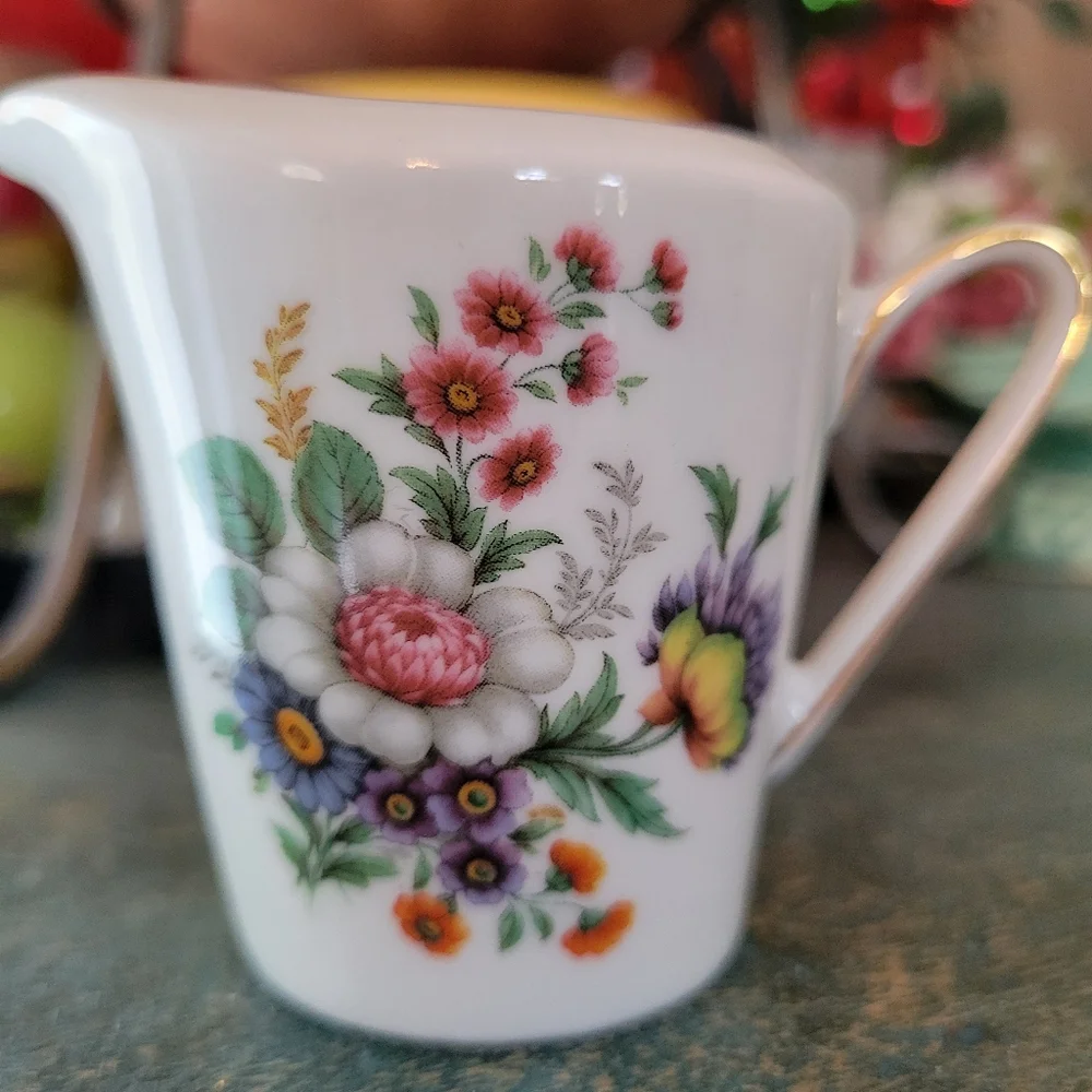 Vintage Creamer ~ PMR Bavaria Germany ~ Flowers ~ EUC ~ Sweet Little Item!